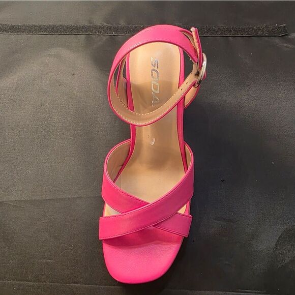 BRAND NEW SODA STRAPPY BLOCK HEEL OPEN TOE WOMENS SANDAL - Picture 10 of 15